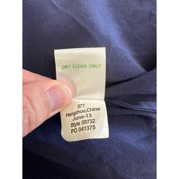 Lilly Pulitzer Sunset Top 100% Silk in True Navy Size S - Picture 8 of 8